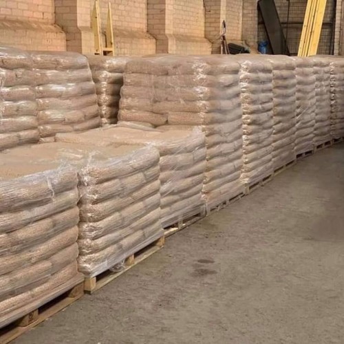 Certified ENplus A1 Wood Pellets – Reliable & Eco-Friendly Fuel — 15 kg Bag