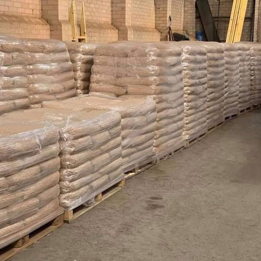 Premium Grade ENplus A1 Wood Pellets – Consistent Heat & Low Ash